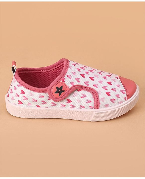 Cute Walk by Babyhug Casual Shoes With Velcro Closure Heart Print - Light Pink (Logo Colour May Vary)