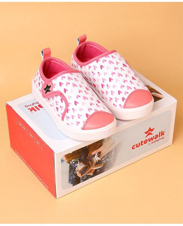 Cute Walk by Babyhug Casual Shoes With Velcro Closure Heart Print - Light Pink (Logo Colour May Vary)