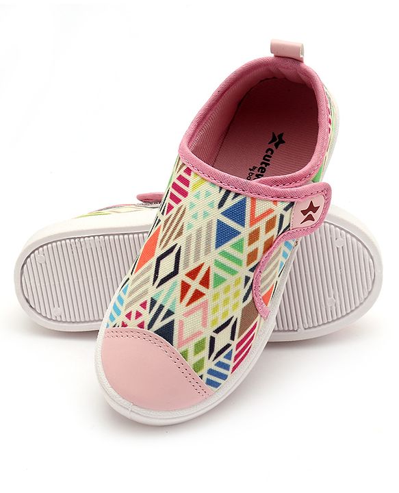 Cute Walk by Babyhug Casual Shoes With Velcro Closure Geometric Print - Light Pink