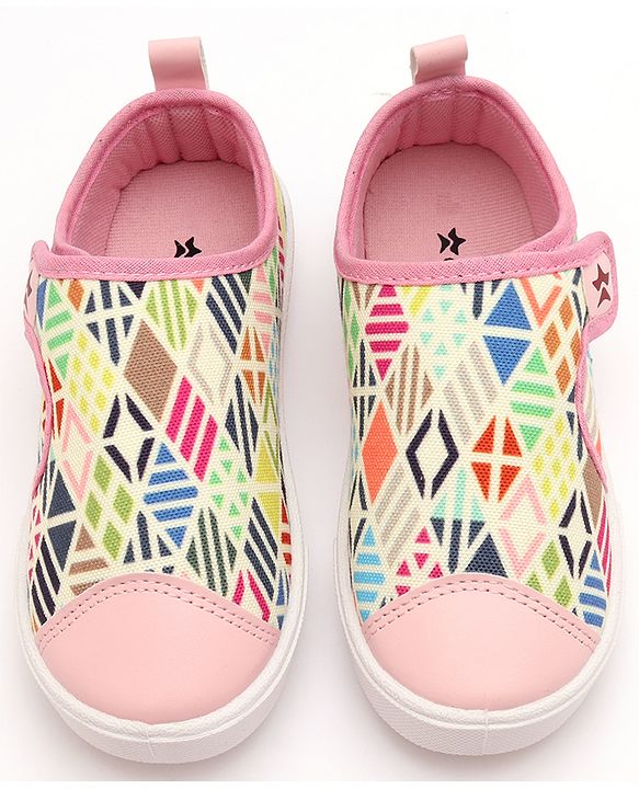 Cute Walk by Babyhug Casual Shoes With Velcro Closure Geometric Print - Light Pink