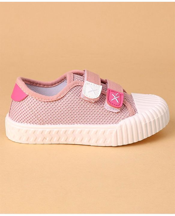 Cute Walk by Babyhug Casual Shoes With Velcro Closure - Pink
