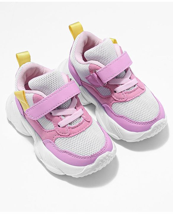 Cute Walk by Babyhug Velcro Closure Sneakers- Pink White