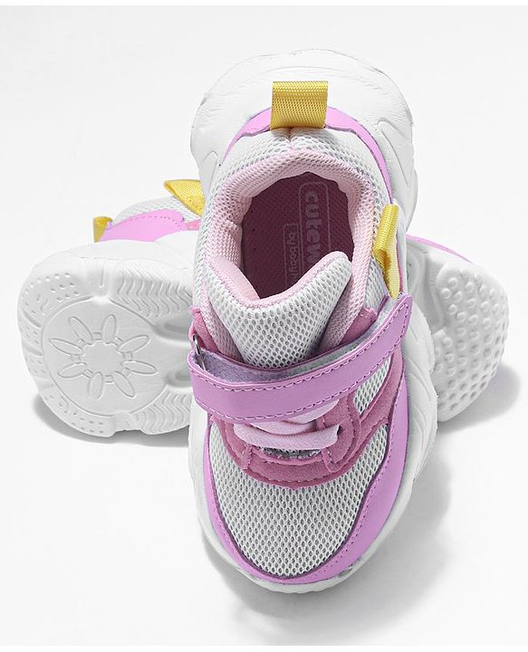 Cute Walk by Babyhug Velcro Closure Sneakers- Pink White