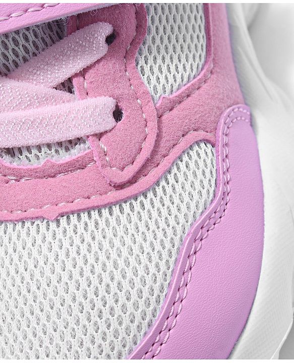 Cute Walk by Babyhug Velcro Closure Sneakers- Pink White