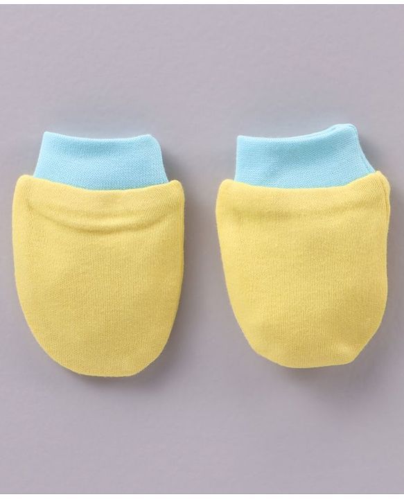 Babyhug 100% Cotton Cap Mittens & Booties Bear Print Yellow - Diameter 10.5 cm
