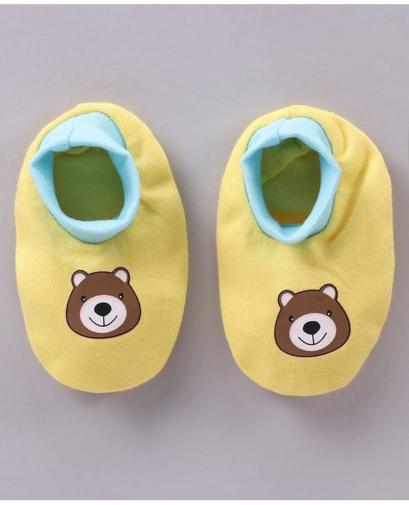 Babyhug 100% Cotton Cap Mittens & Booties Bear Print Yellow - Diameter 10.5 cm
