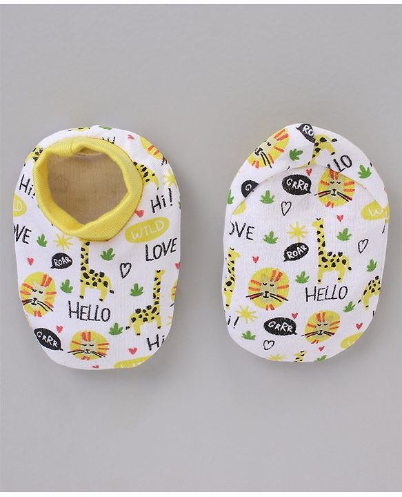 Babyhug 100% Cotton Cap Mittens And Booties White Yellow - Cap Diameter 11.5 cm