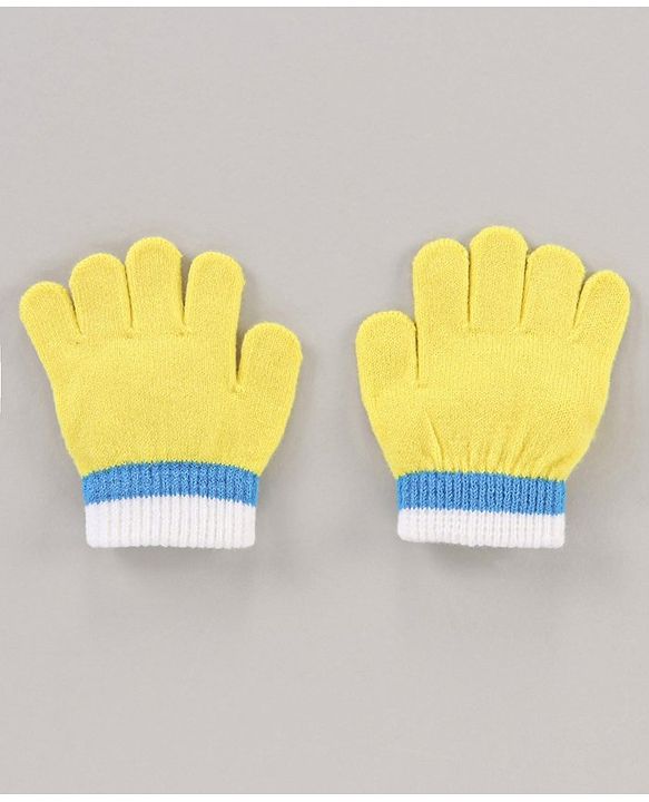 Babyhug Woollen Cap & Gloves Set With Pom Pom Detailing & Donald Duck Print Yellow - Diameter 10.5 cm