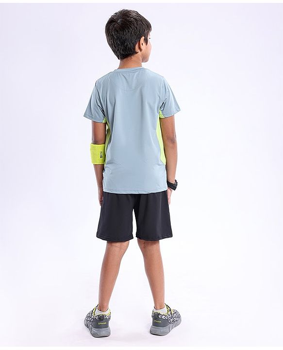 Pine Active High stretch Half Sleeves Solid T-Shirt with Breathable Side Mesh Panel- Blue Green