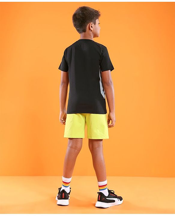 Pine Active High stretch Half Sleeves Solid T-Shirt with Breathable Side Mesh Panel - Black