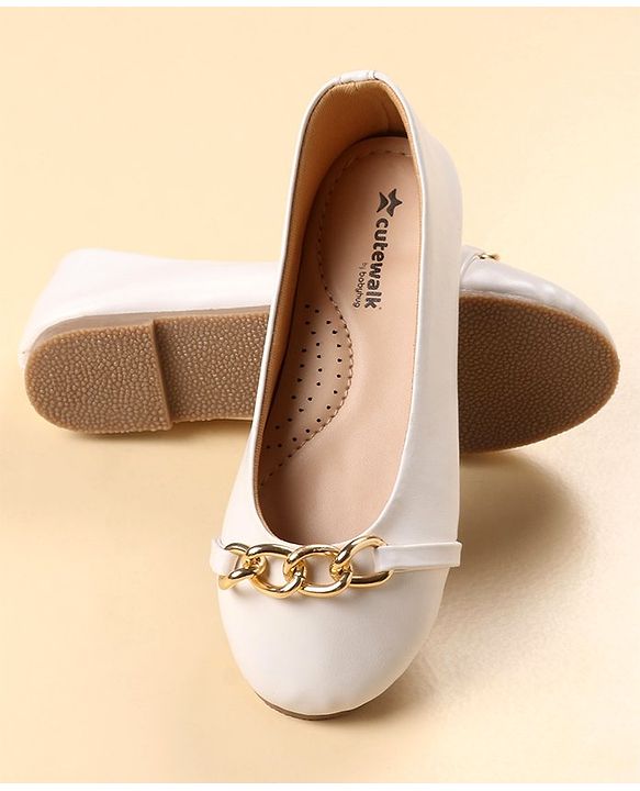 Cute Walk by Babyhug Slip On Solid Bellies with Chain Link - White