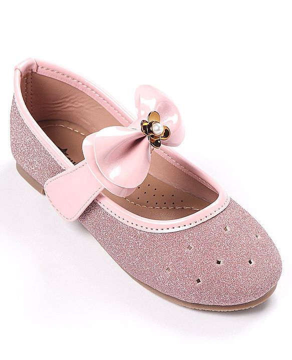 Cute Walk by Babyhug Bellies With Velcro Closure And Bow Applique - Pink