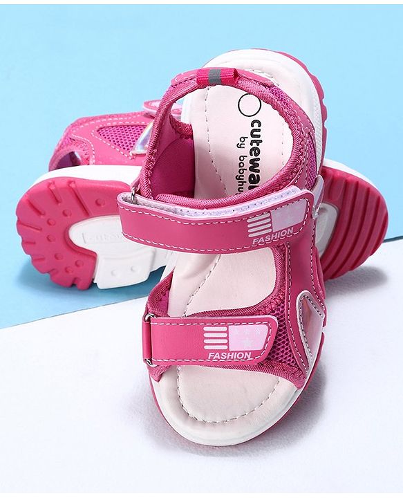 Cute Walk by Babyhug Velcro Sandals Fashion Print  - Peach