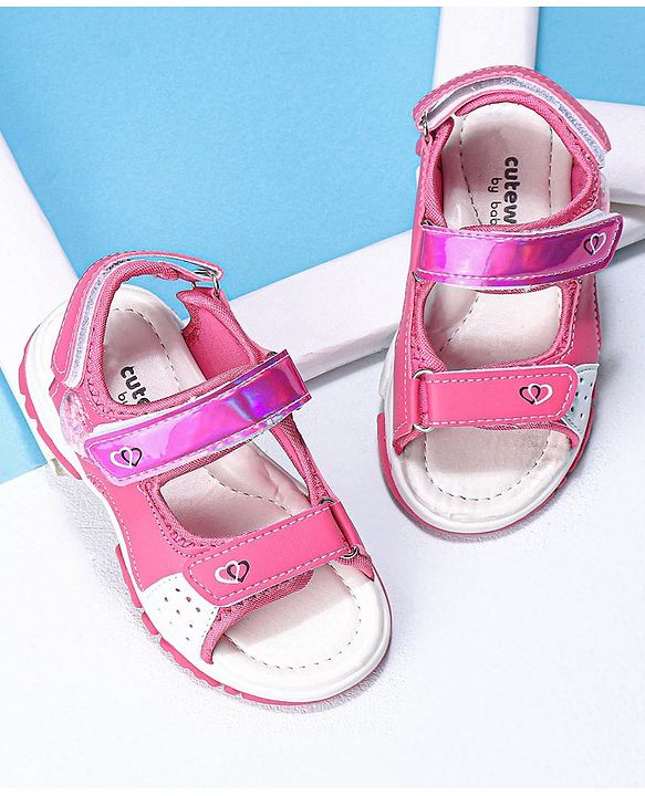 Cute Walk by Babyhug Sandals with Velcro Closure - Peach