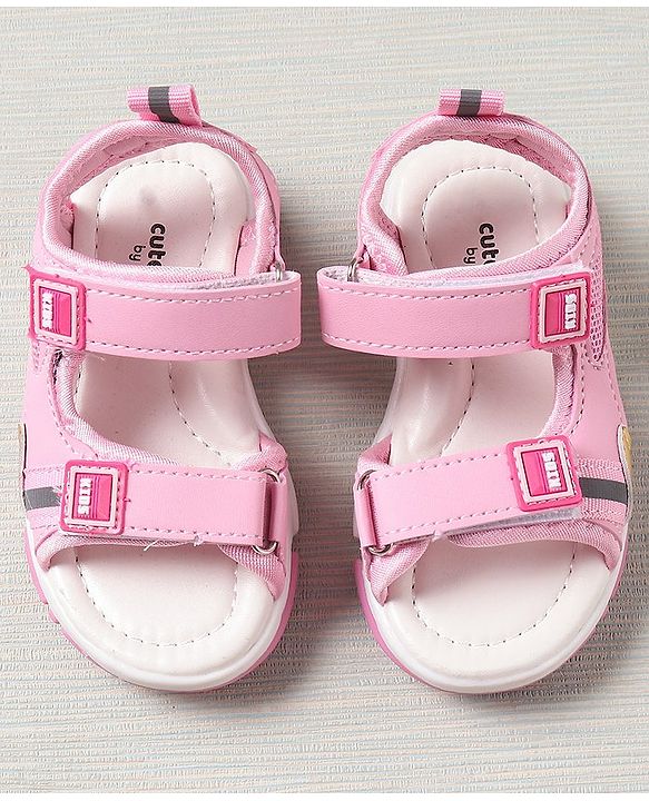 Cute Walk by Babyhug Sandals Solid Colour - Pink