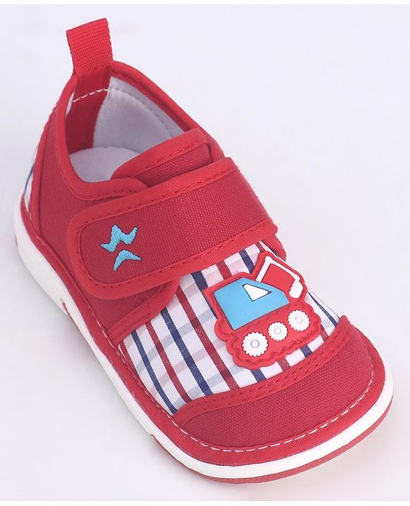 Cute Walk by Babyhug Velcro Closure Casual Shoes JCB Applique - Red