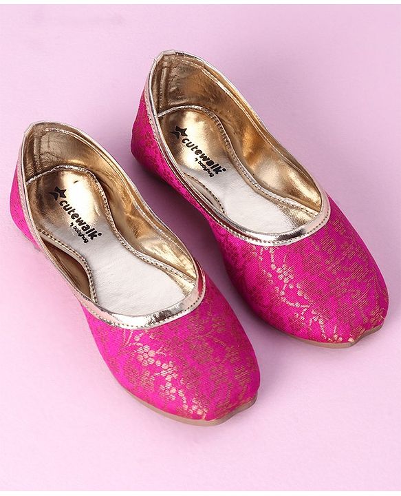 Cute Walk by Babyhug Slip On Sequins Mojaris - Pink
