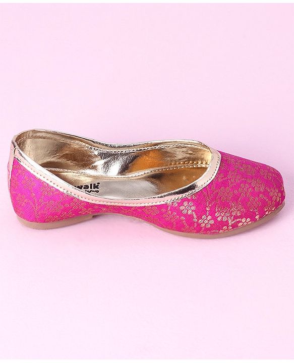 Cute Walk by Babyhug Slip On Sequins Mojaris - Pink