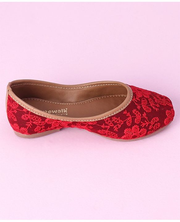 Cute Walk by Babyhug Slip On Embroidered Mojaris - Red