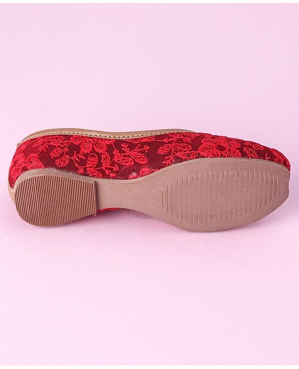 Cute Walk by Babyhug Slip On Embroidered Mojaris - Red