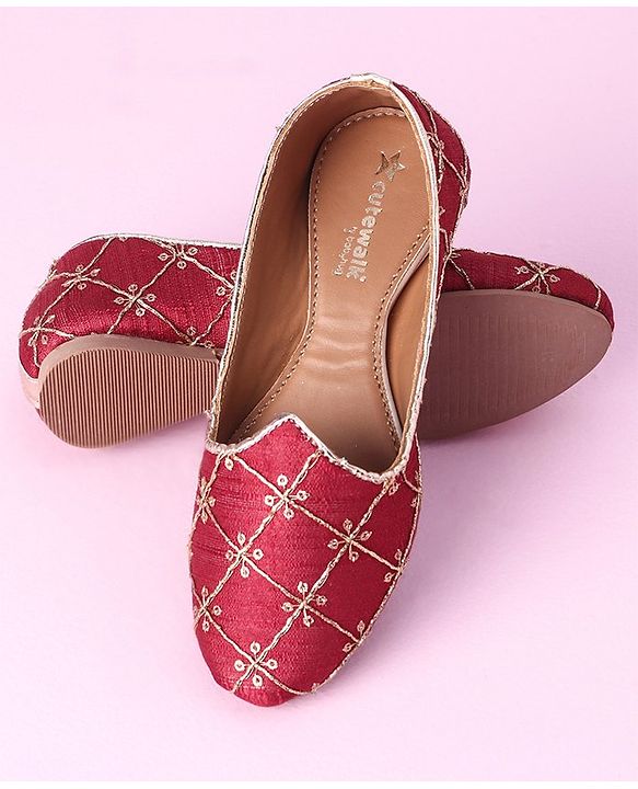 Cute Walk by Babyhug Ethnic Wear Mojaris - Maroon