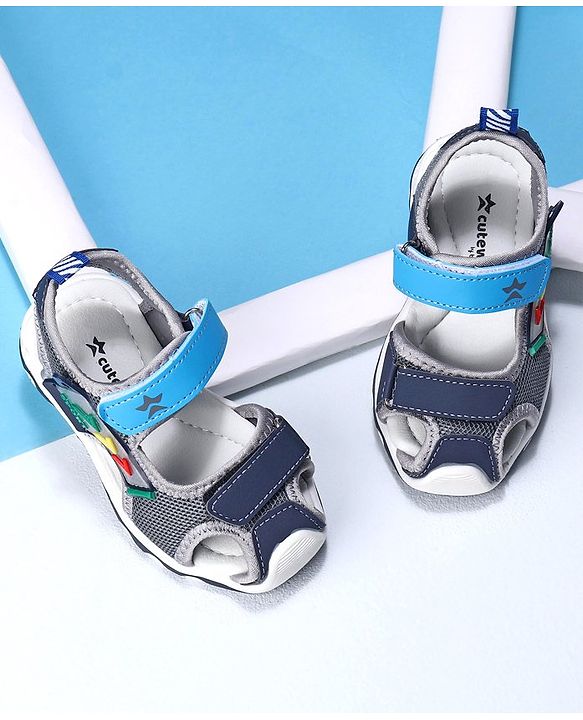 Cute Walk by Babyhug Sandals With Velcro closure - Blue