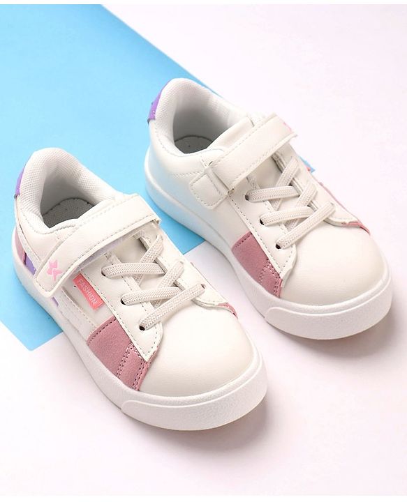 Cute Walk by Babyhug Sneakers With Velcro Closure Color Block- White Pink