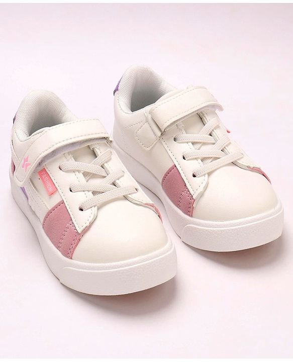 Cute Walk by Babyhug Sneakers With Velcro Closure Color Block- White Pink