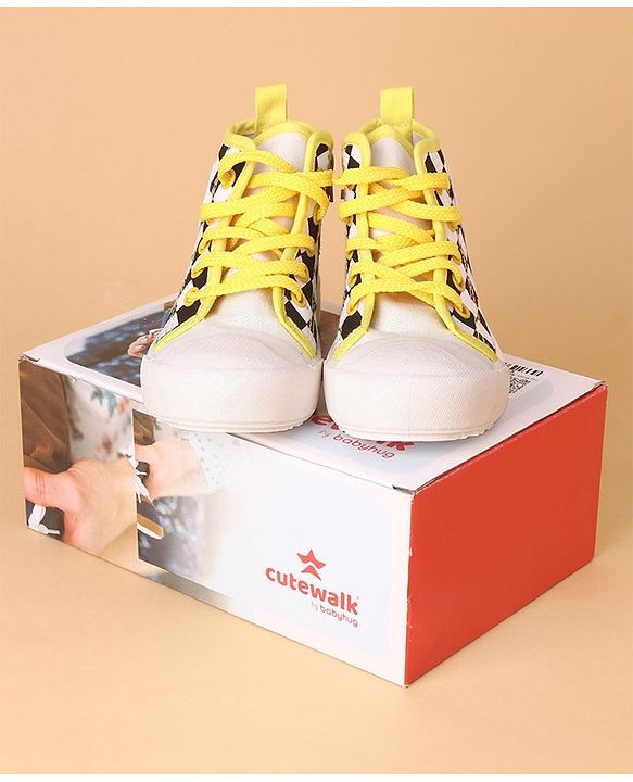 Cute Walk by Babyhug Checks Casual Shoes Lace Tie Up - Yellow