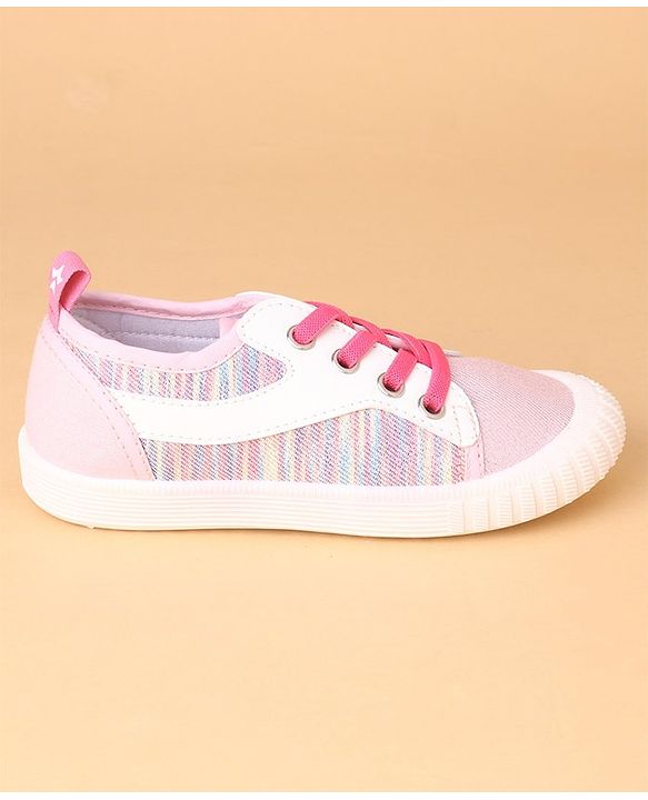 Cute Walk by Babyhug Solid Casual Shoes - Pink
