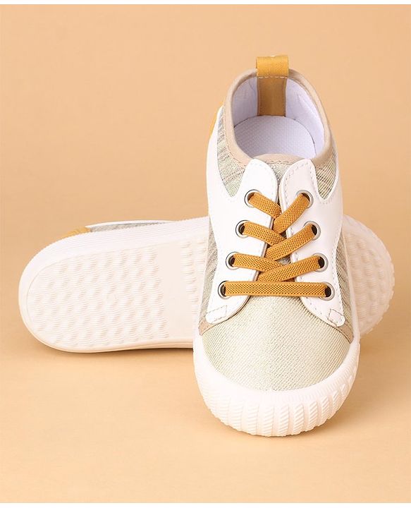 Cute Walk by Babyhug Solid Casual Shoes - Pink