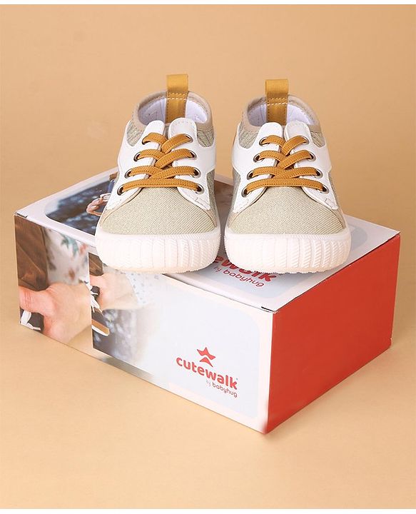 Cute Walk by Babyhug Solid Casual Shoes - Pink