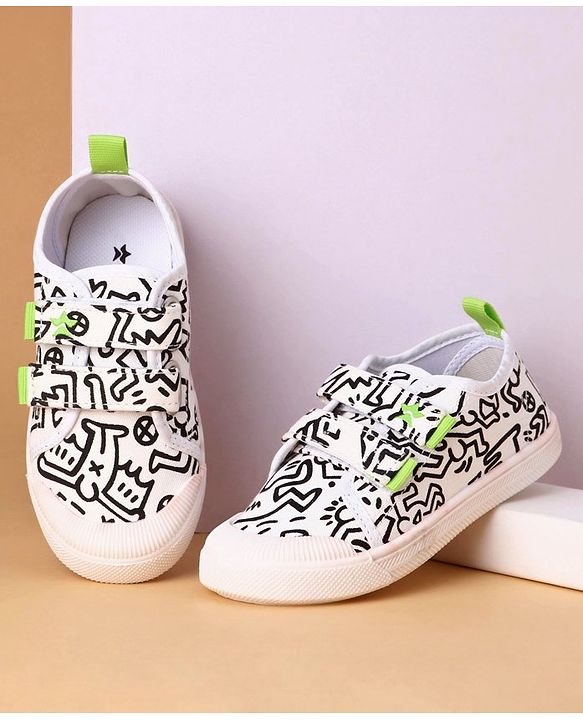 Cute Walk by Babyhug Casual Shoes With Velcro Closure - White