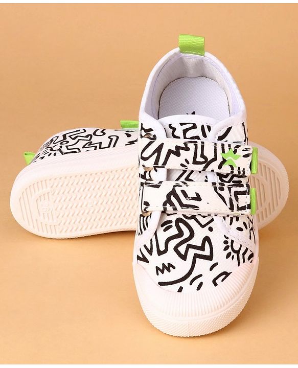 Cute Walk by Babyhug Casual Shoes With Velcro Closure - White