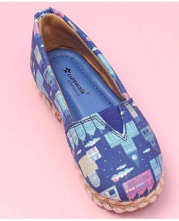 Cute Walk by Babyhug Ethnic Wear Mojaris City Print - Blue