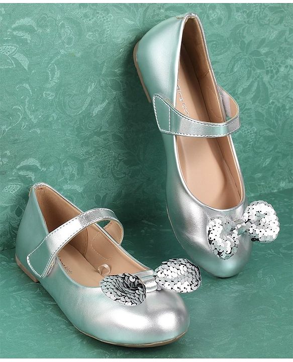 Pine Kids Bellies With Velcro Closure & Bow Applique - Silver