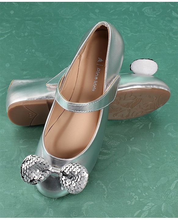 Pine Kids Bellies With Velcro Closure & Bow Applique - Silver