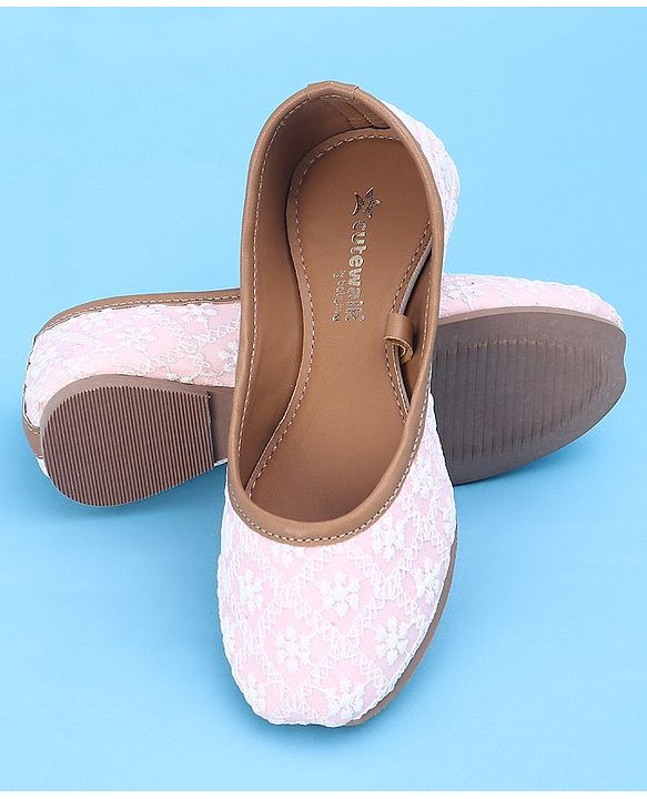Cute Walk by Babyhug Slip On Embroidered Mojaris - Light Pink