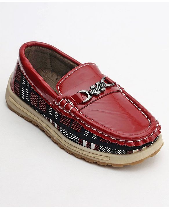 Cute Walk by Babyhug Slip On Checks Formal Shoes with Chain Link - Red