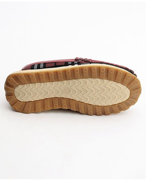 Cute Walk by Babyhug Slip On Checks Formal Shoes with Chain Link - Red