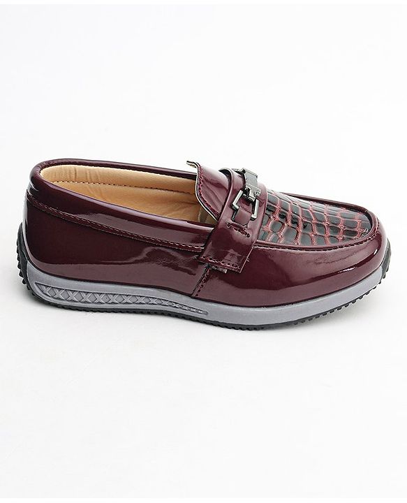 Cute Walk by Babyhug Formal Shoes - Red