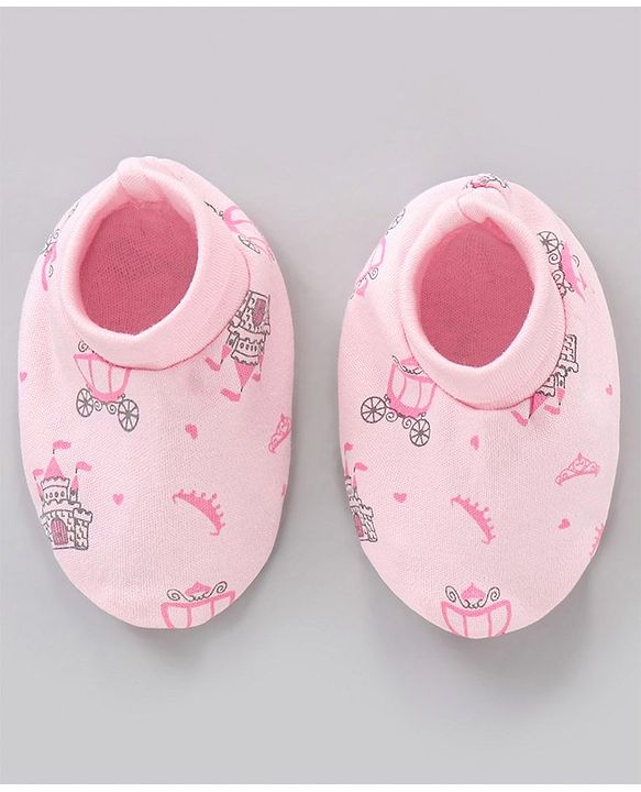 Babyhug 100% Cotton Cap Mittens & Booties Castle Print Pink - Diameter 8.5 cm