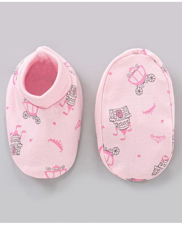 Babyhug 100% Cotton Cap Mittens & Booties Castle Print Pink - Diameter 8.5 cm