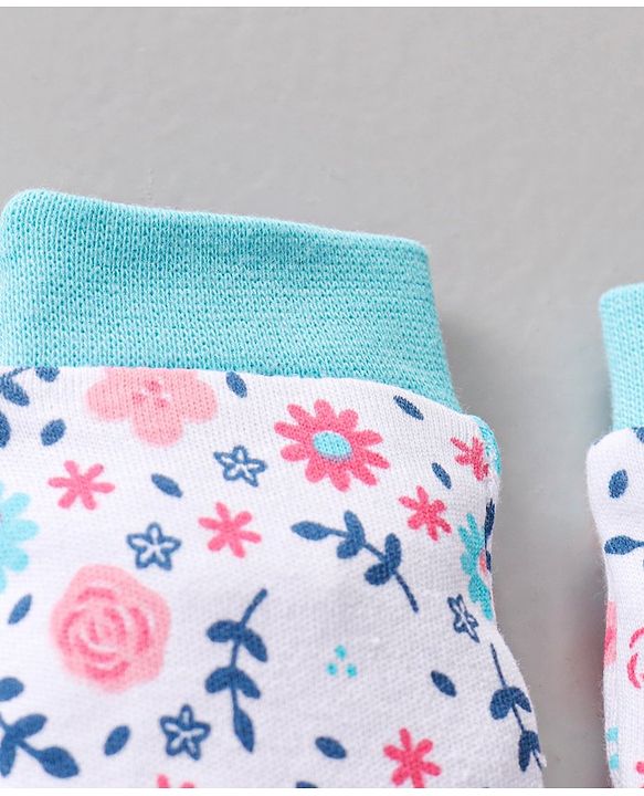 Babyhug 100% Cotton Mittens Heart Print Pack Of 3 - Pink