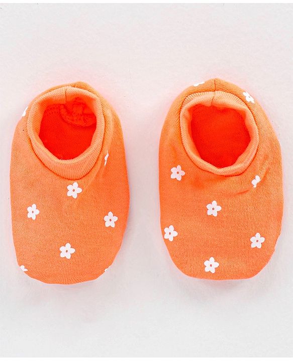 Babyhug 100% Cotton Cap Mittens & Booties Orange - Circumference 30 cm