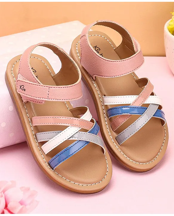 64 Cute Baby Girl Sandals Stock Photos, High-Res Pictures, and Images -  Getty Images
