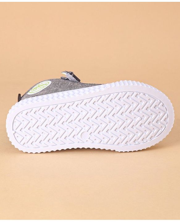 Cute Walk by Babyhug Embroidered Casual Shoes with Velcro Closure - Blue