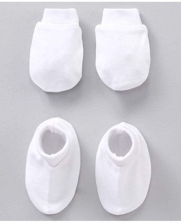 Babyhug 100% Cotton Mittens & Booties Set Solid - White