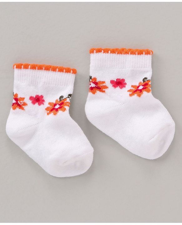 Cute Walk by Babyhug Anti Bacterial Ankle Length Non Terry Socks Flower Print Pack of 5 Pair - Pink