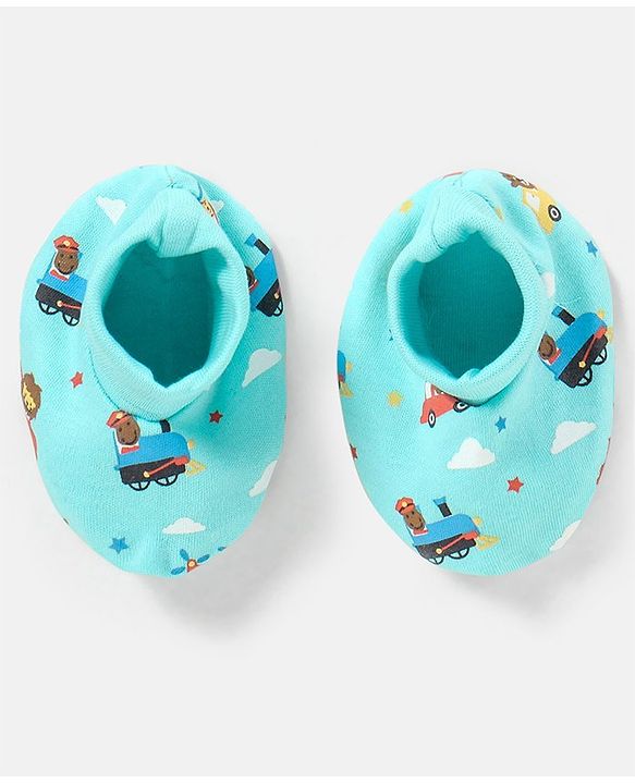 Babyhug 100% Cotton Vehicle Printed Cap Mittens & Booties- Cap Diameter 10.5 cm